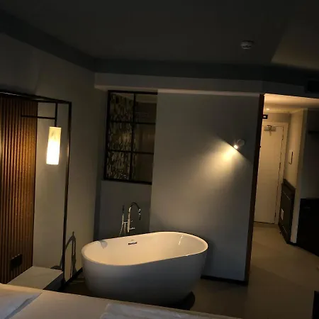 Garden Hotel 3*